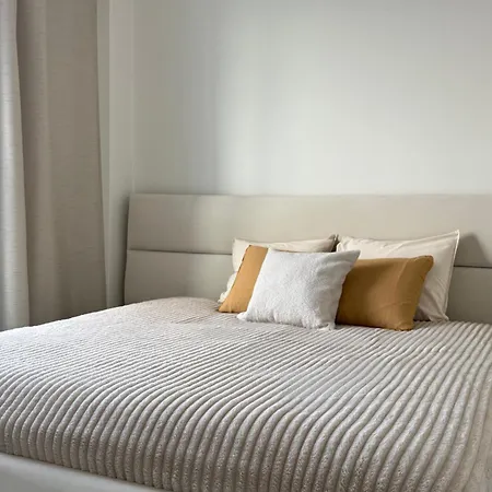 Bird's Eye With Sea View 18th Floor * קלייפדה