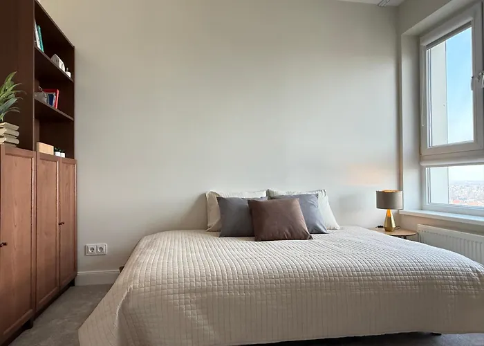 Bird's Eye With Sea View 18th Floor *